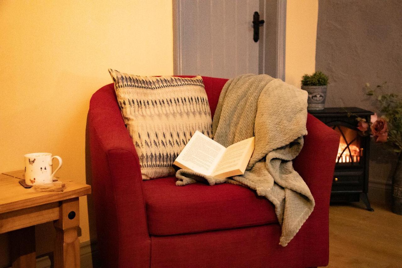Norfolk Accommodation Хийчам Екстериор снимка