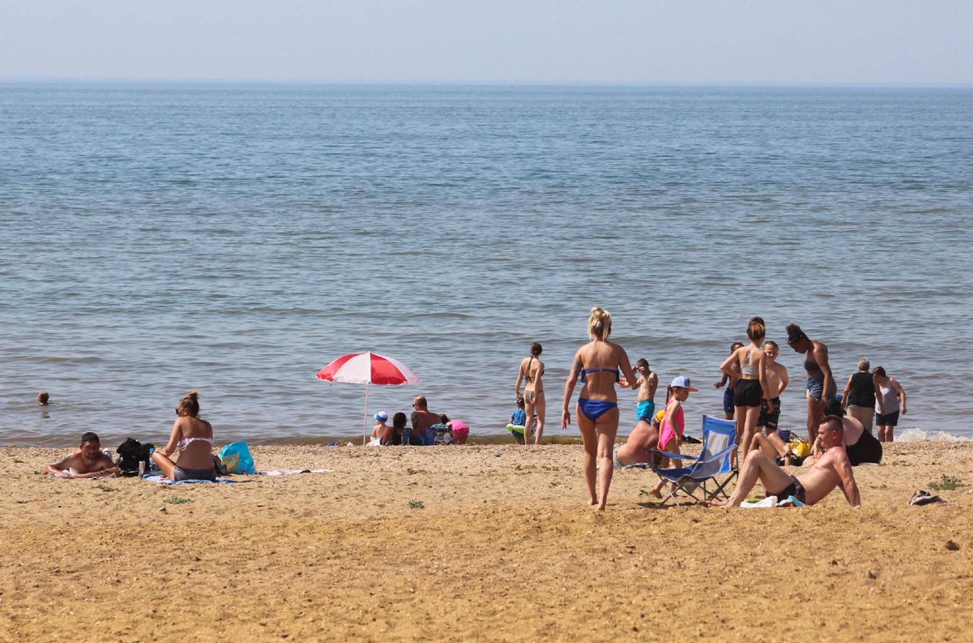 Norfolk Accommodation Хийчам Екстериор снимка